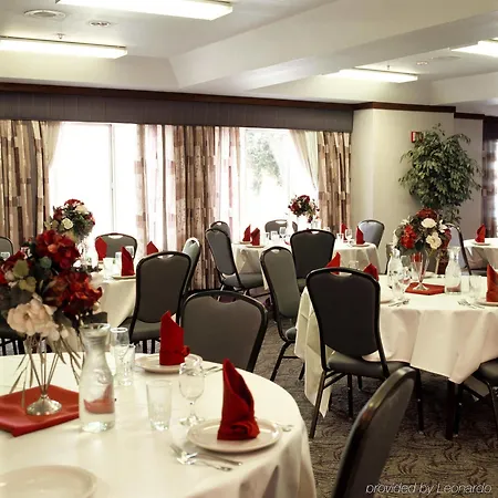 Crystal Inn Hotel & Suites - Midvalley 