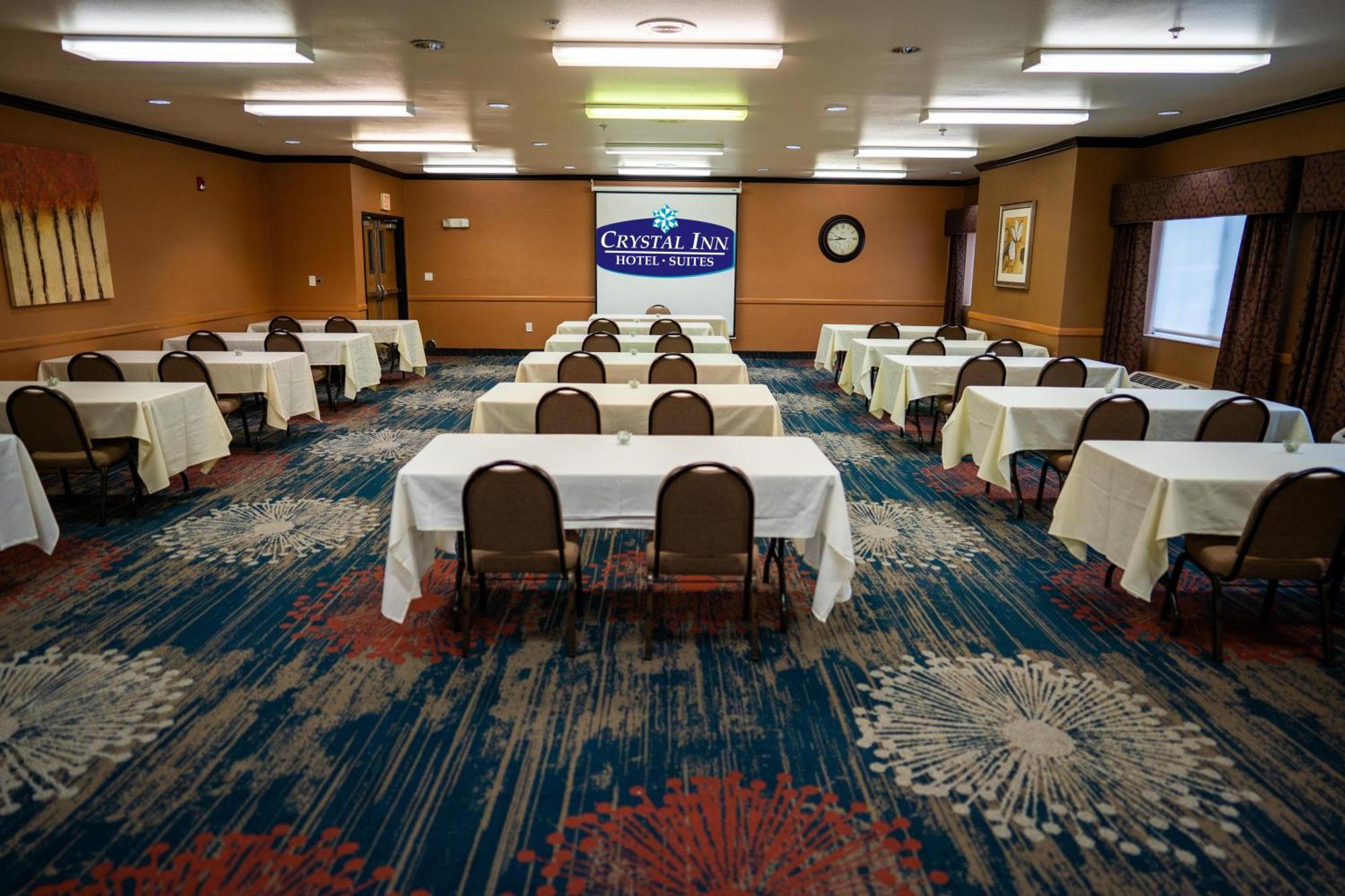 Hotel Crystal & - Midvalley Murray