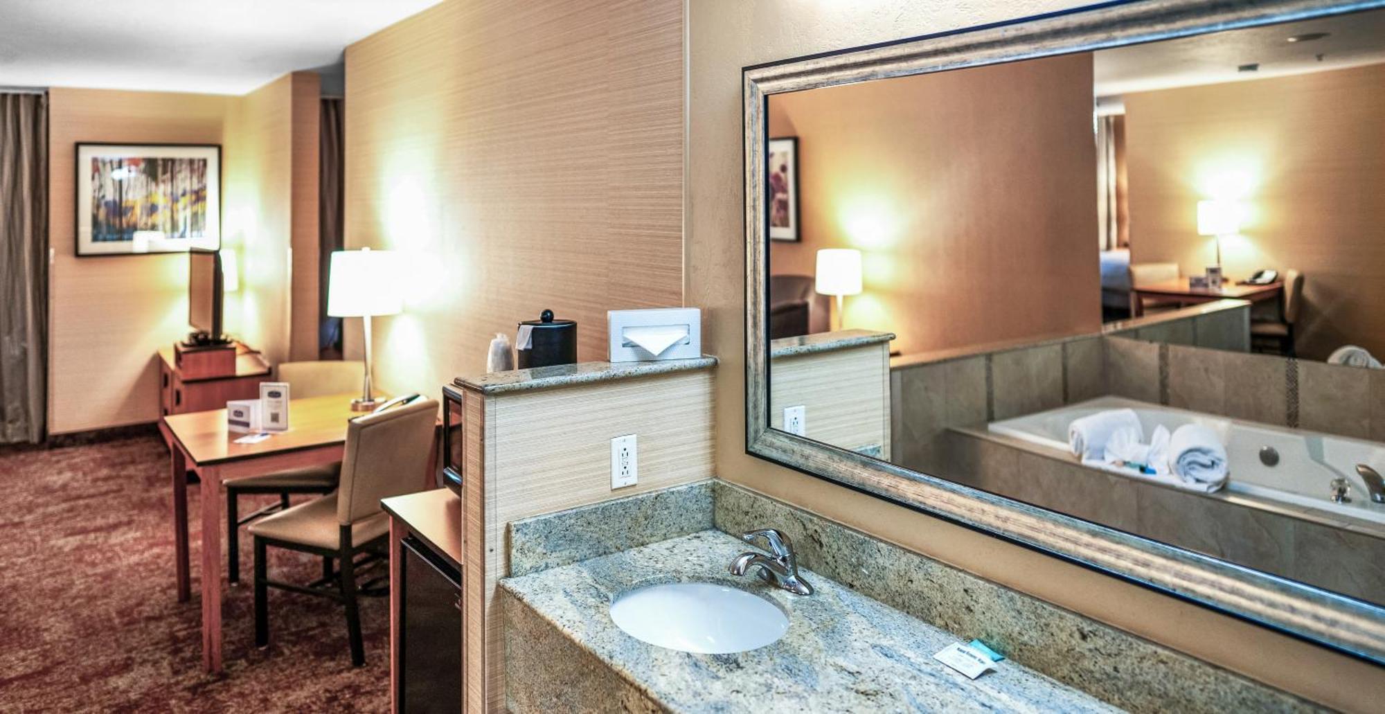 Crystal Hotel&suites - Midvalley Hotel Murray