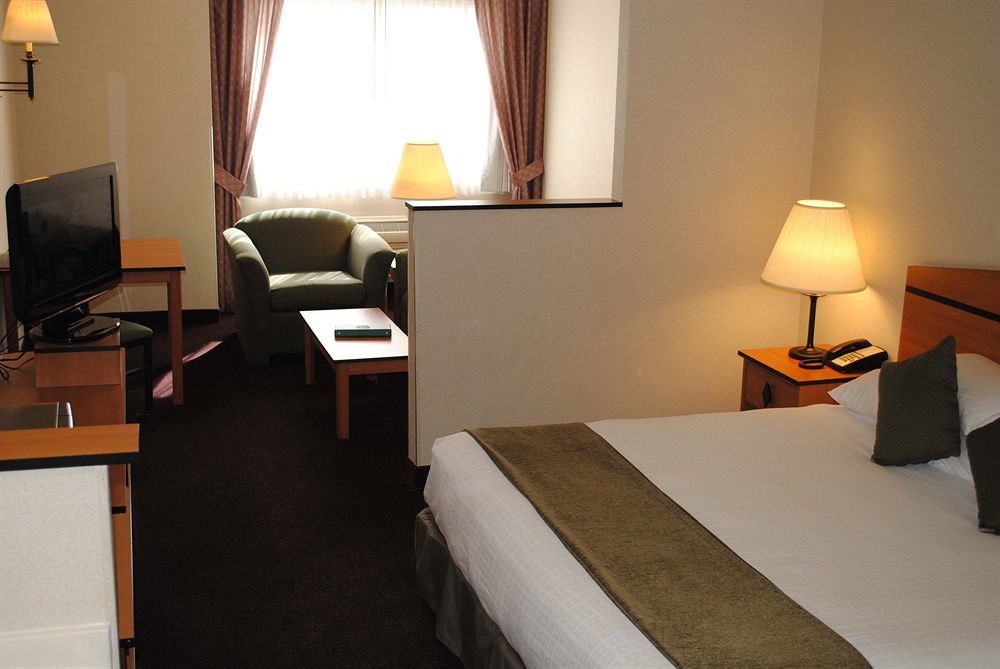 Crystal Hotel&suites - Midvalley Murray
