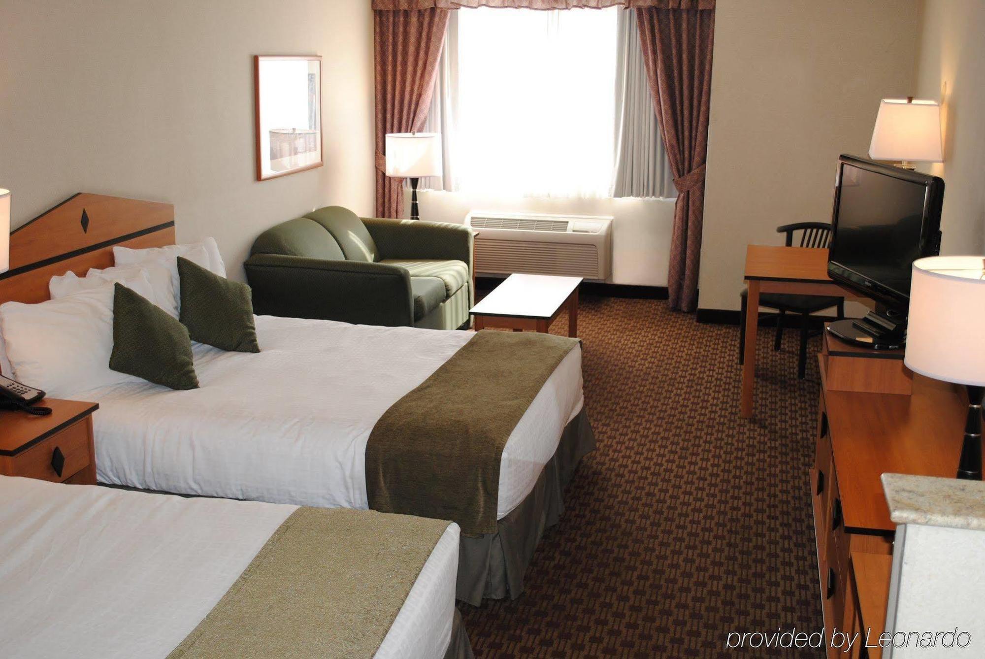 Crystal Hotel&suites - Midvalley
